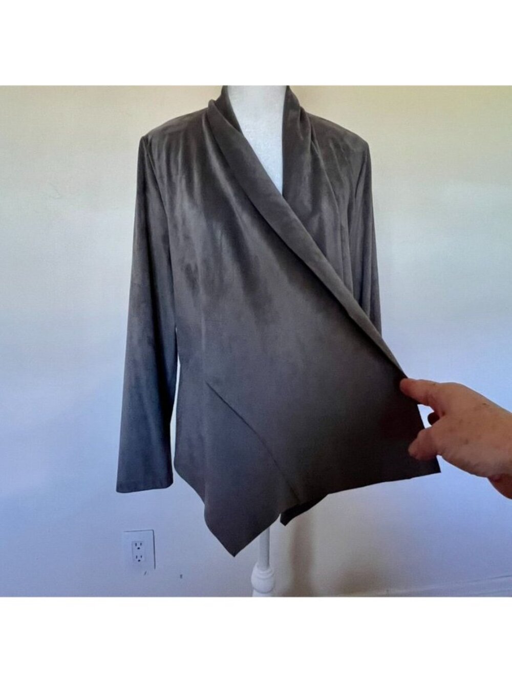 Bagatelle Women Sz L Gray Faux Suede Drape Open Front Jacket Chic Soft Minimal - Picture 8 of 13